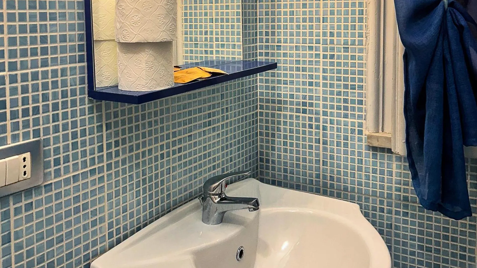 Hotel Cheap In Center à Palerme Maison d'hôtes